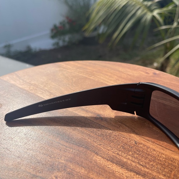 Mens Oakley Gascan matte sunglasses - Picture 8 of 10